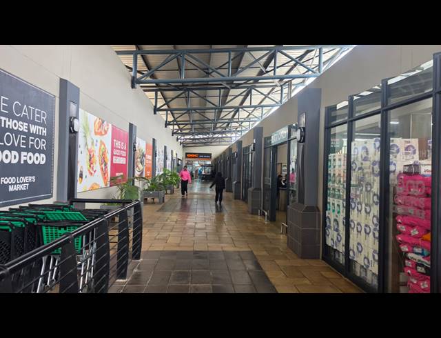 351M² RETAIL TO LET IN FAIRVIEW